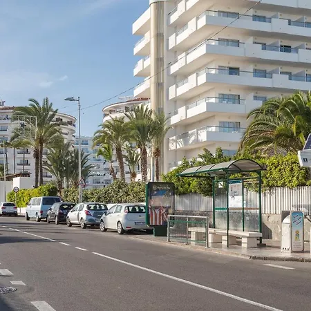 Charming - Private Terrace, Aircon & Pool * San Bartolomé