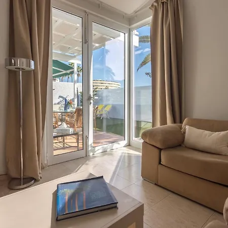 Ferienhaus Luxury - Private Terrace - Pool - Aircon *