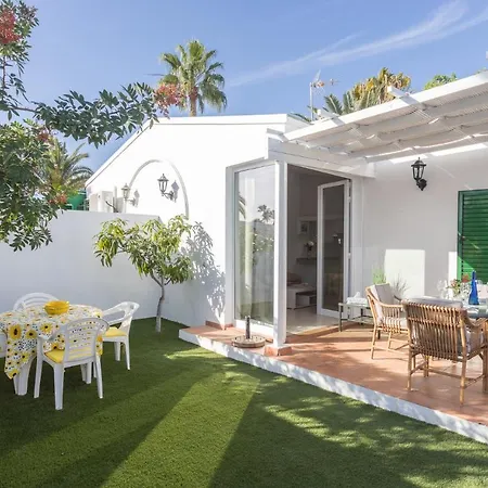 Luxury - Private Terrace - Pool - Aircon