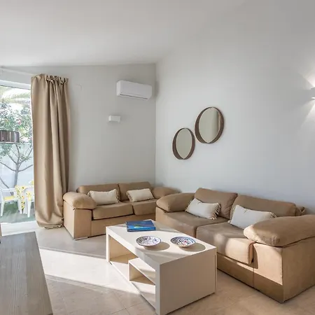 Ferienhaus Luxury - Private Terrace - Pool - Aircon