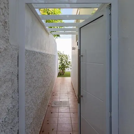 Ferienhaus Luxury - Private Terrace - Pool - Aircon