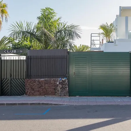 Luxury - Private Terrace - Pool - Aircon Holiday home San Bartolome de Tirajana (Gran Canaria)